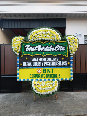 Papan Bunga Duka di Li Anogomma