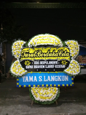 Papan Bunga Duka di Li Anogomma