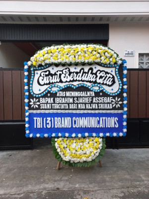 Papan Bunga Duka di Li Anogomma